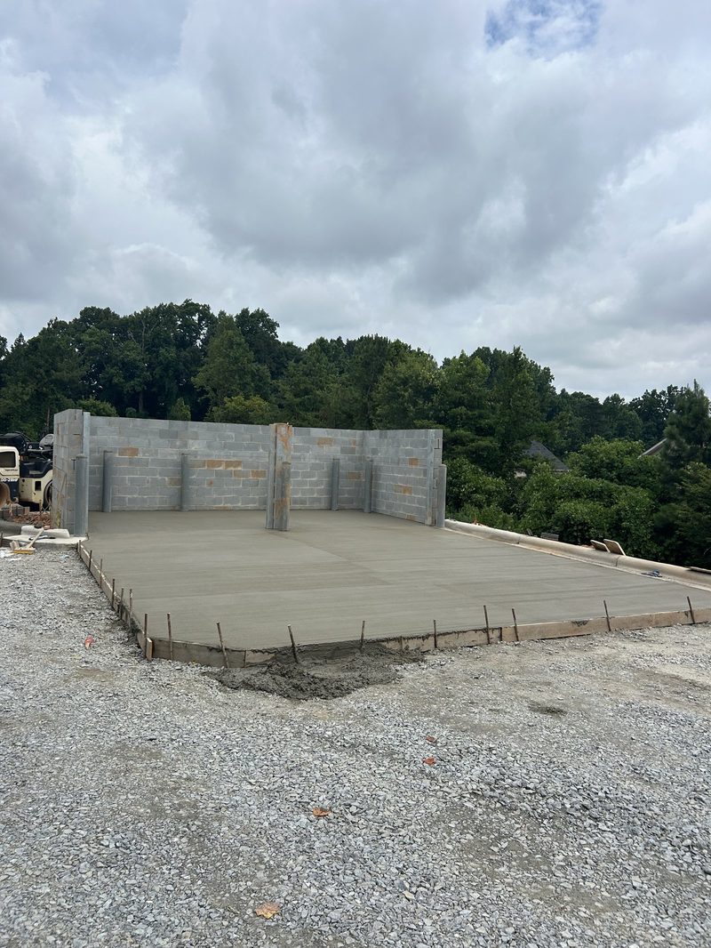Freshly poured concrete pad foundation by Santiz Concrete serving Gaffney SC